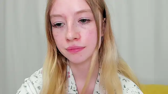 minidivaa  online show from 03/05/25, 11:27