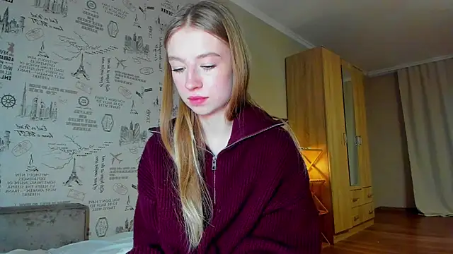 minidivaa  online show from 12/20/25, 09:22