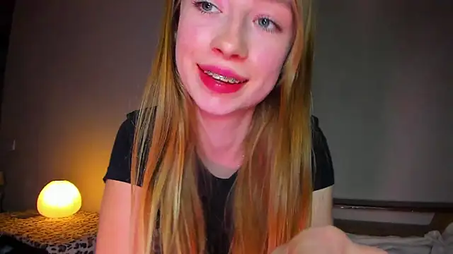 minidivaa  online show from 04/02/26, 07:22