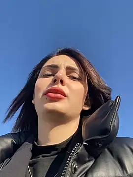 SandraCarter online show from 01/11/25, 07:06