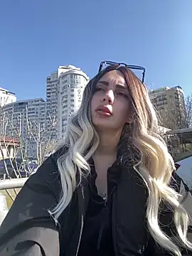 SandraCarter online show from 03/09/25, 07:12