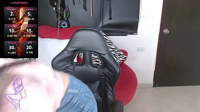 Carolaine69  online show from 03/30/26, 01:23