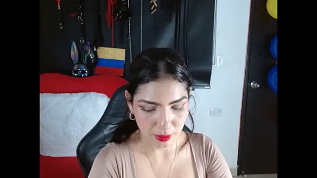 Snapshot of Carolaine69_ chatting on 06/24/26, 02:16 Carolaine69 online show from 06/24/26, 02:16