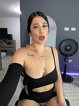 Libia James online show from 03/07/25, 01:20