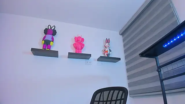 Gangster Girl online show from 11/22/25, 12:31