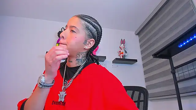 Gangster Girl online show from 12/04/25, 04:44