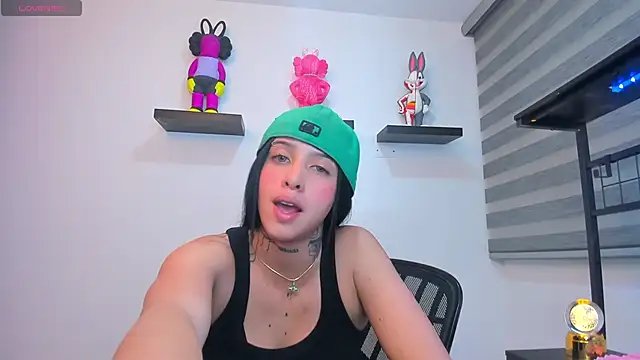 Gangster Girl online show from 02/06/26, 02:27