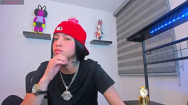 Gangster Girl online show from 02/19/26, 02:29