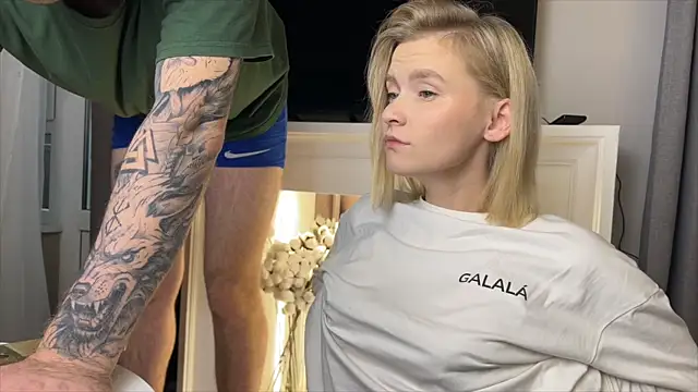 Adelovenick online show from 11/26/25, 01:23