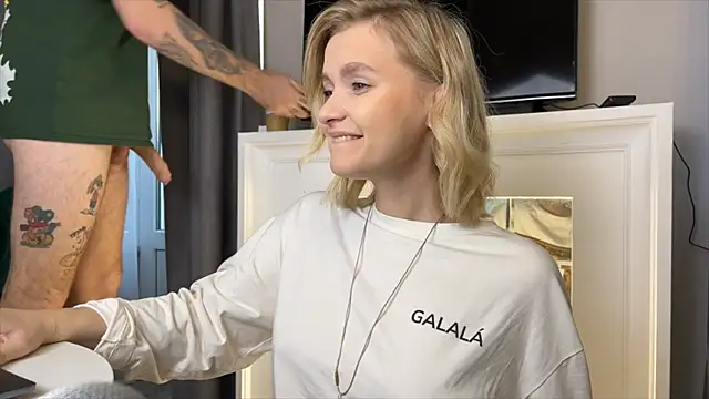 Adelovenick online show from 11/27/25, 08:38