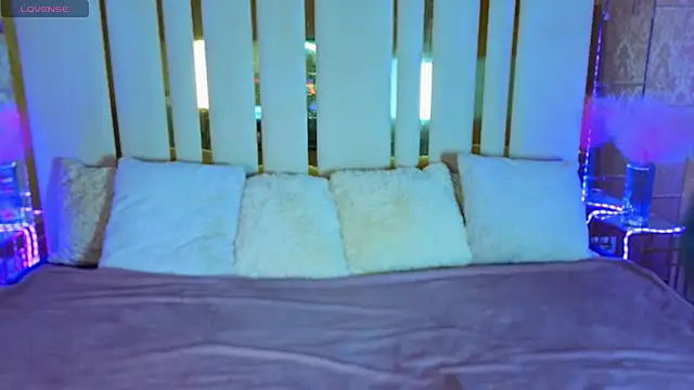 Daisy Delight online show from 11/30/25, 10:14