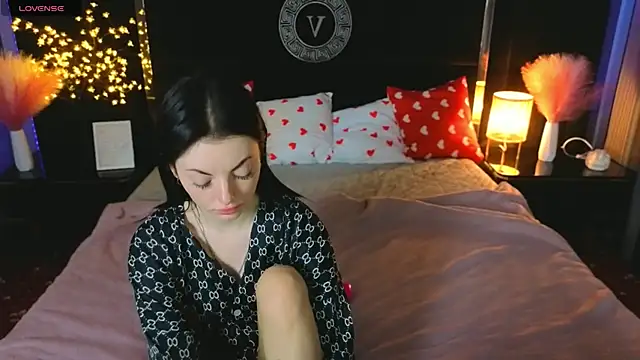 Daisy Delight online show from 03/02/26, 05:41