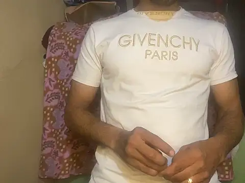 Snapshot of GaaTto chatting on 03/09/25, 01:25 GaaTto online show from 03/09/25, 01:25