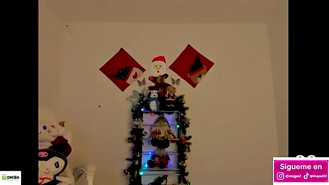 meganthompsonn22 online show from 11/24/25, 12:43