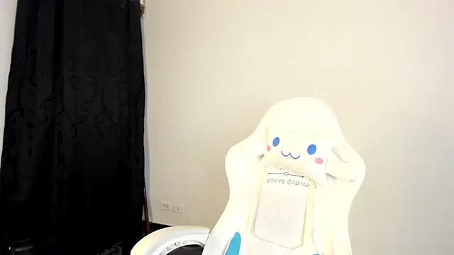 meganthompsonn22 online show from 04/09/26, 09:58