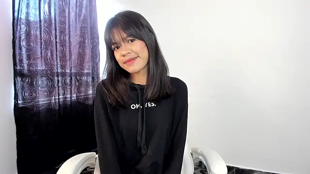 meganthompsonn22 online show from 04/20/26, 01:25