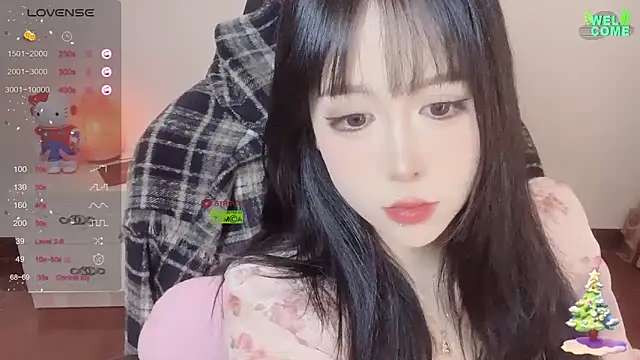 Naixue-520 online show from 02/17/25, 02:31