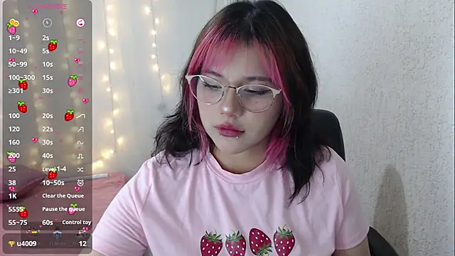 Snapshot of mixie_cute chatting on 01/26/25, 08:45 mixie cute online show from 01/26/25, 08:45