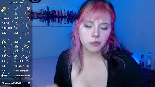 Snapshot of mixie_cute chatting on 03/07/25, 11:27 mixie cute online show from 03/07/25, 11:27