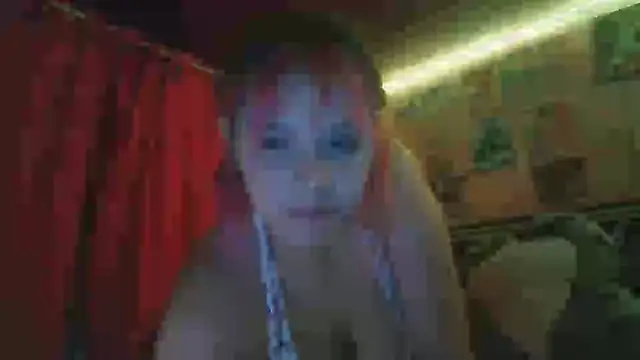 Snapshot of mixie_cute chatting on 03/19/25, 04:36 mixie cute online show from 03/19/25, 04:36