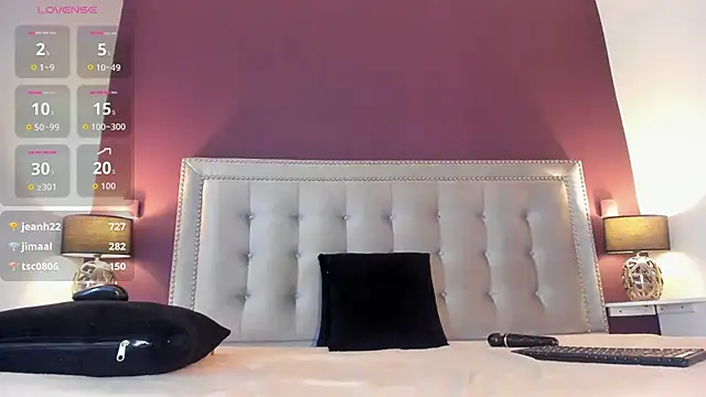 Snapshot of IssyRosse chatting on 01/09/26, 03:26 IssyRosse online show from 01/09/26, 03:26