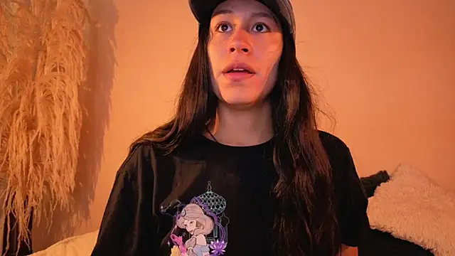 EmiGomez  online show from 12/20/25, 12:56