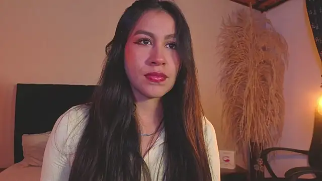 EmiGomez  online show from 07/05/26, 03:45