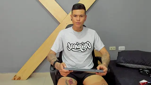 jamesinked  online show from 12/27/24, 06:42