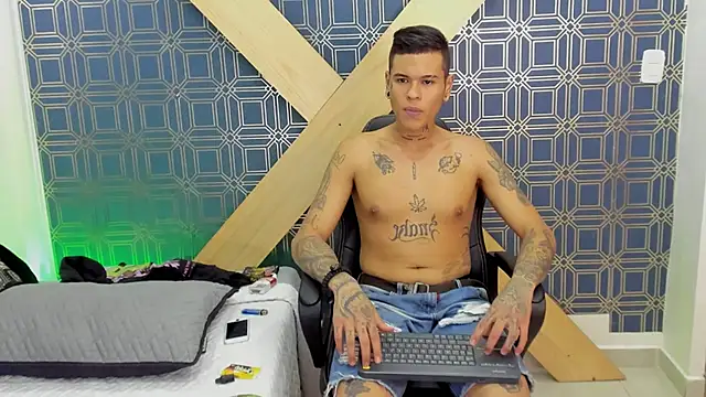 jamesinked  online show from 12/31/24, 04:35