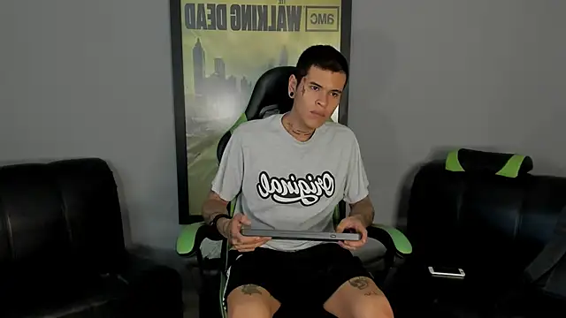 jamesinked  online show from 01/30/25, 04:24