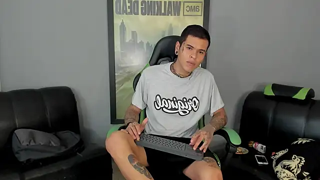 jamesinked  online show from 01/31/25, 06:36