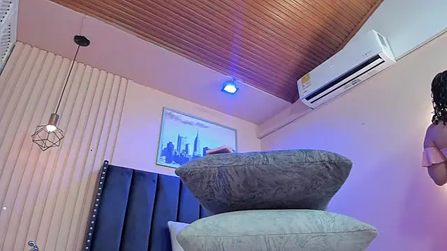 viiolett lee online show from 01/07/26, 08:33