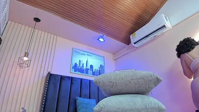 viiolett lee online show from 02/27/26, 08:20