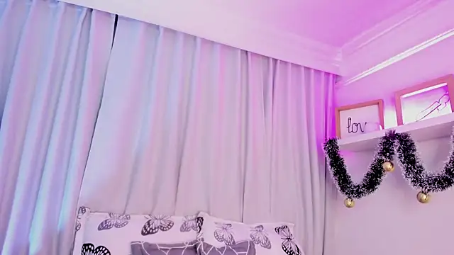 susyy7 online show from 12/21/25, 07:43