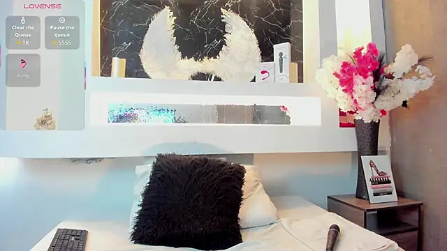 Cinthya mjs online show from 10/27/25, 12:31