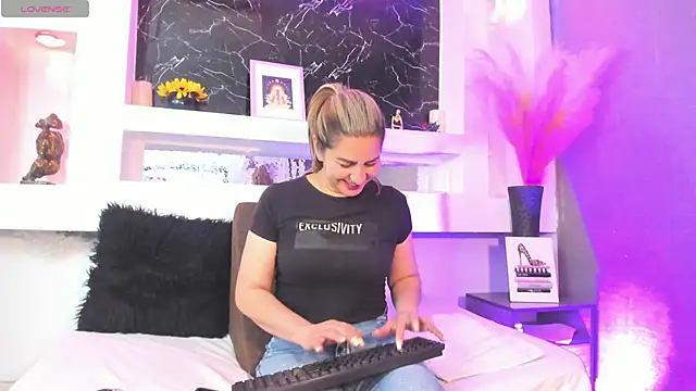 Cinthya mjs online show from 02/19/26, 12:12