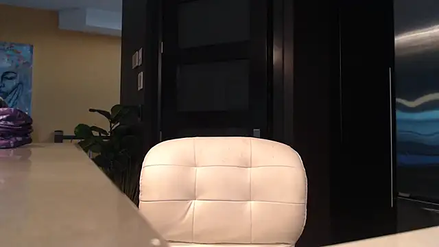 Snapshot of Toy-Daddy chatting on 09/17/25, 10:50 Toy-Daddy online show from 09/17/25, 10:50