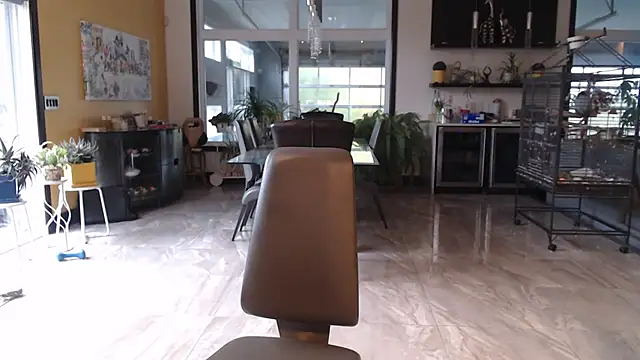 Snapshot of Toy-Daddy chatting on 10/24/25, 08:49 Toy-Daddy online show from 10/24/25, 08:49