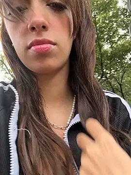 Melody Ds online show from 12/16/24, 08:26