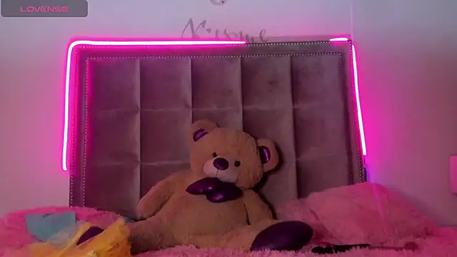 Melody Ds online show from 12/20/24, 12:19