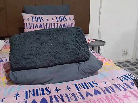 Sweet nicole98 online show from 04/21/26, 02:51