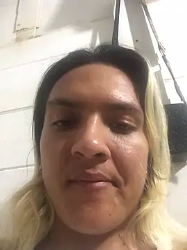 aslyhernandez 7 online show from 01/13/25, 08:26