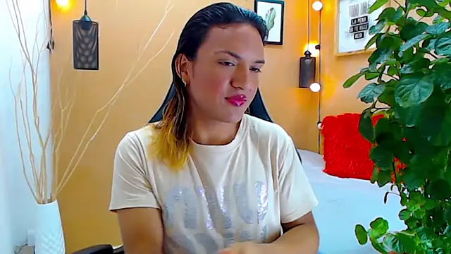 aslyhernandez 7 online show from 09/11/25, 12:05