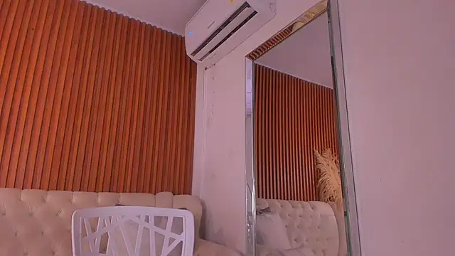 RosarioCruzz online show from 04/10/26, 12:54