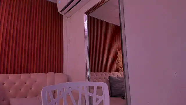 RosarioCruzz online show from 04/19/26, 04:17