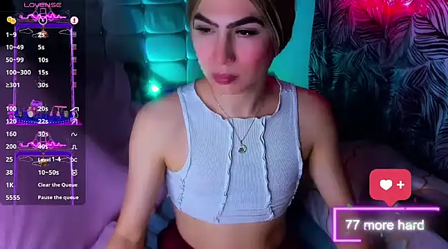 Snapshot of saskya chatting on 02/19/25, 02:01 saskya online show from 02/19/25, 02:01