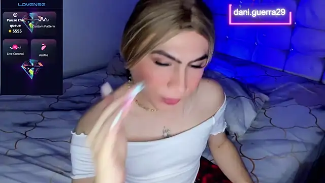 Snapshot of saskya chatting on 10/07/25, 07:16 saskya online show from 10/07/25, 07:16