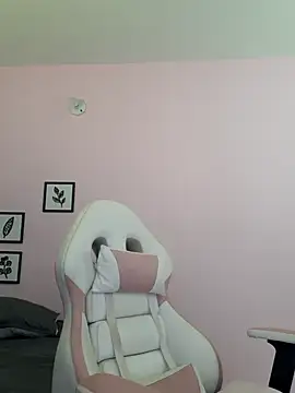 sophie pazz online show from 09/21/25, 08:43