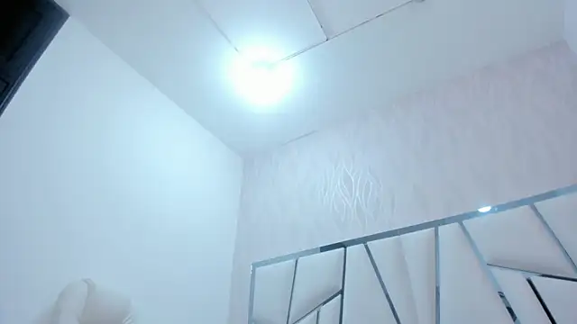 Victoriaa millers online show from 11/12/25, 07:24