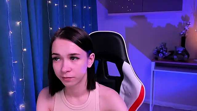 Snapshot of LilithStrangfor chatting on 12/23/24, 11:28 LilithStrangfor online show from 12/23/24, 11:28